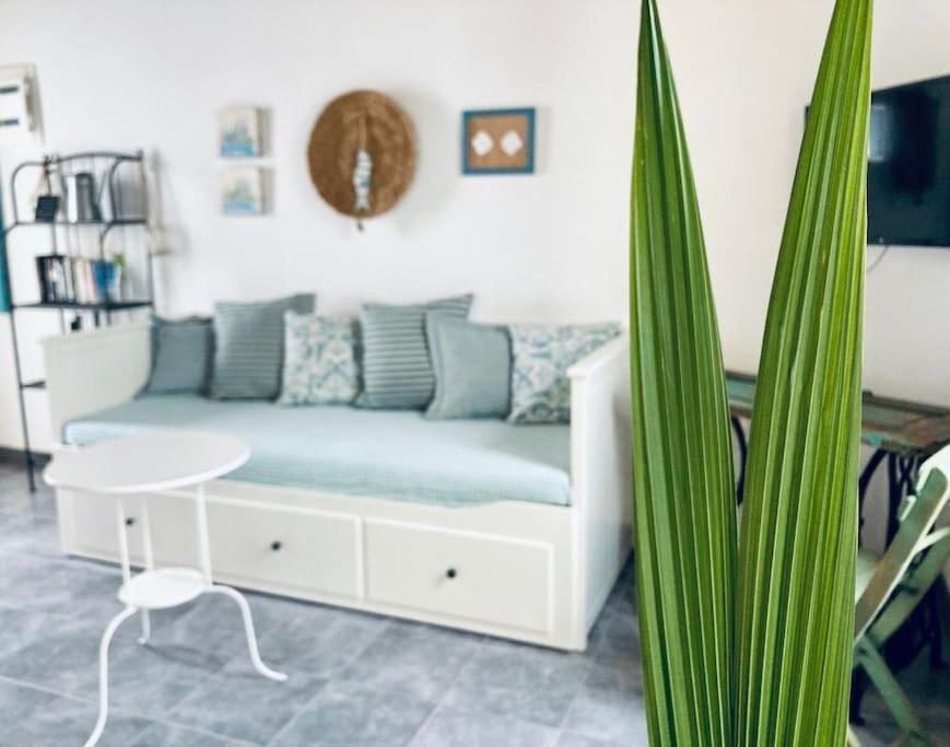 Aegli Apartments Deluxe Σύμη Εξωτερικό φωτογραφία